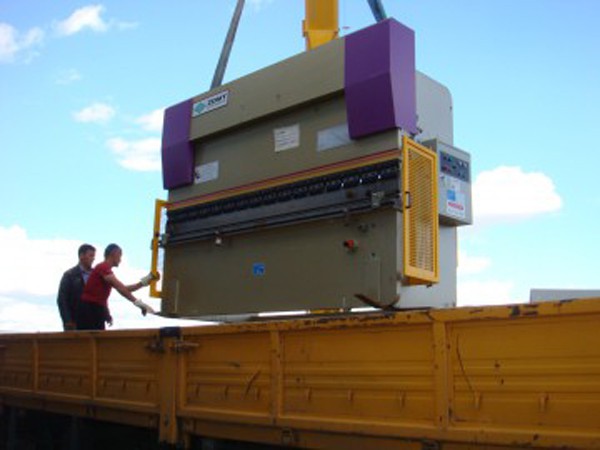 В ВКО г. Семей поставлен: WC67Y-100x3200 пресс гидравлический